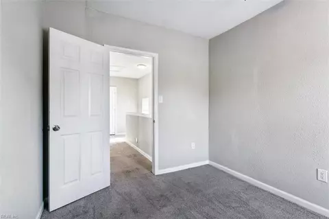 16 Woodland Rd, Hampton, VA 23663 photo 28
