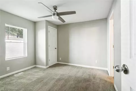 16 Woodland Rd, Hampton, VA 23663 photo 13