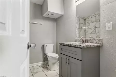 16 Woodland Rd, Hampton, VA 23663 photo 15