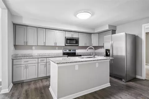 16 Woodland Rd, Hampton, VA 23663 photo 9