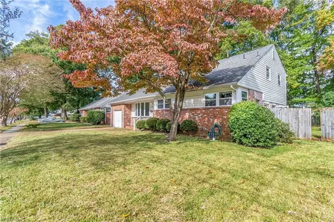 1706 Kingsway Rd, Norfolk, VA 23518