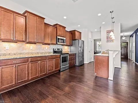 Kitchen - 467 Wisdom Path, Chesapeake, VA 23322 photo 2 of 4