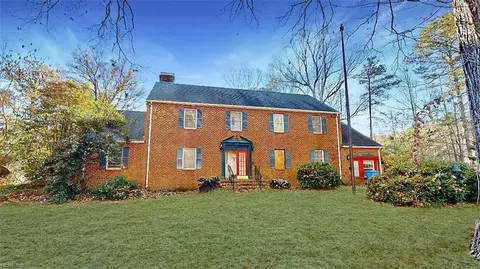 537 Margaret Dr, Chesapeake, VA 23322