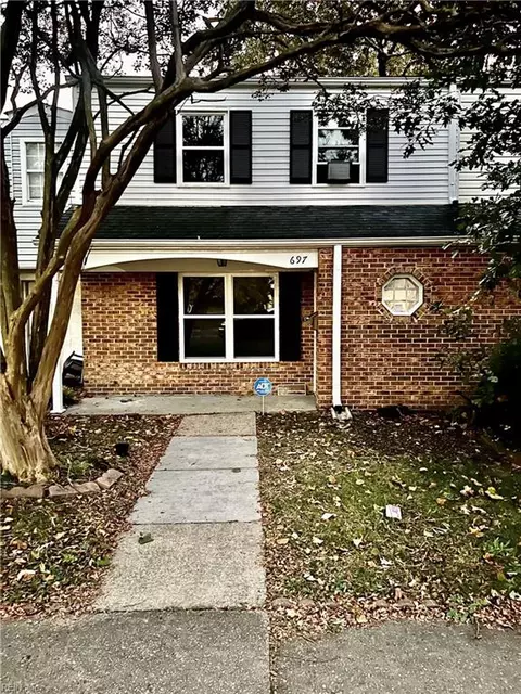 697 Baker Rd, Virginia Beach, VA 23462