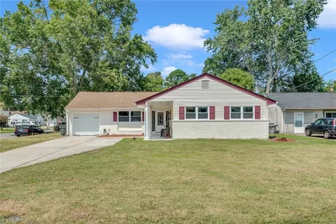 3304 Marlborough Ct, Hampton, VA 23666