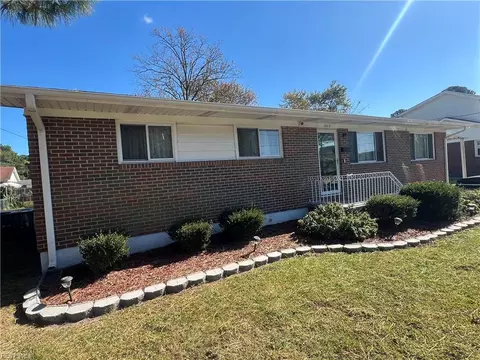 1513 Cavalier Blvd, Portsmouth, VA 23701