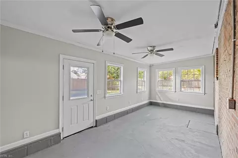 605 Summers Dr, Norfolk, VA 23509 photo 24