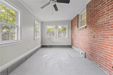 605 Summers Dr, Norfolk, VA 23509 photo 25