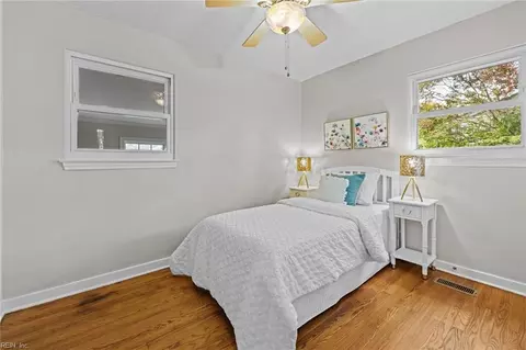 605 Summers Dr, Norfolk, VA 23509 photo 17