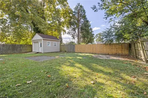 605 Summers Dr, Norfolk, VA 23509 photo 31