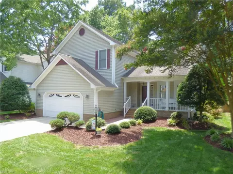 541 Broad Bend Cir, Chesapeake, VA 23320