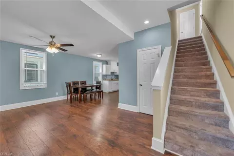 Entry Way - 318 Chapel St, Hampton, VA 23669 photo 2 of 12
