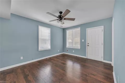 Living - 318 Chapel St, Hampton, VA 23669 photo 1 of 1