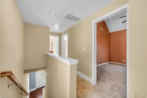 Entry Way - 318 Chapel St, Hampton, VA 23669 photo 9 of 12