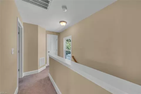 Entry Way - 318 Chapel St, Hampton, VA 23669 photo 10 of 12