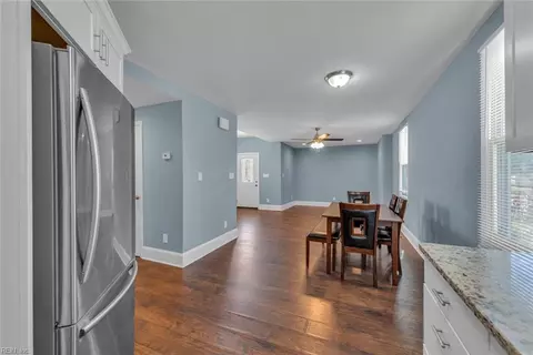 Entry Way - 318 Chapel St, Hampton, VA 23669 photo 5 of 12