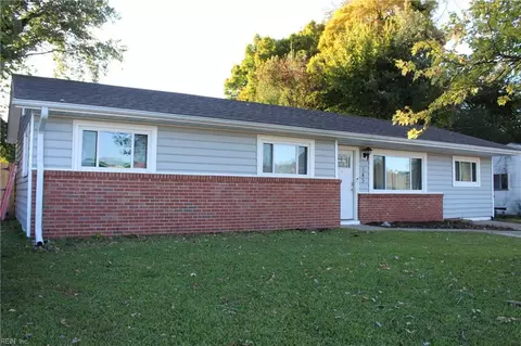145 S Plaza Trl, Virginia Beach, VA 23452