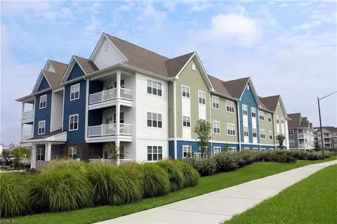 1728 Vankar Dr #108, Virginia Beach, VA 23456