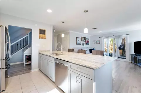 1237 Warner Hall Dr, Virginia Beach, VA 23454