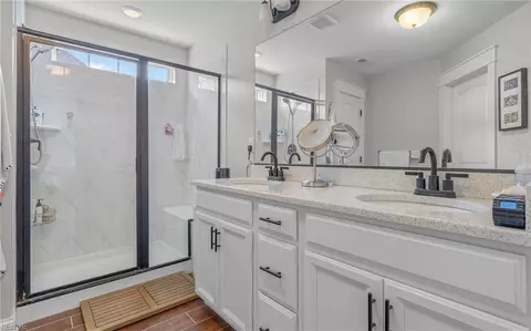 Entry Way - 3324 Patrick Henry Dr, Chesapeake, VA 23323 photo 10 of 10