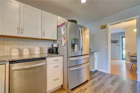 321 Sourwood Dr, Hampton, VA 23666 photo 13