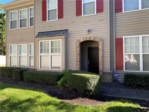 5532 Goose Pond Ln, Virginia Beach, VA 23455