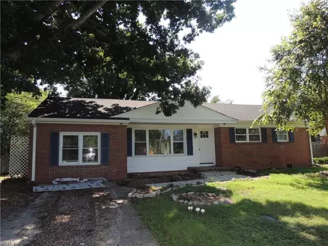 1411 Hodges Ferry Rd, Portsmouth, VA 23701
