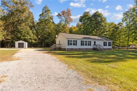 295 Old Burroughs Rd, Elberon, VA 23846 photo 2