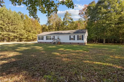 295 Old Burroughs Rd, Elberon, VA 23846 photo 4