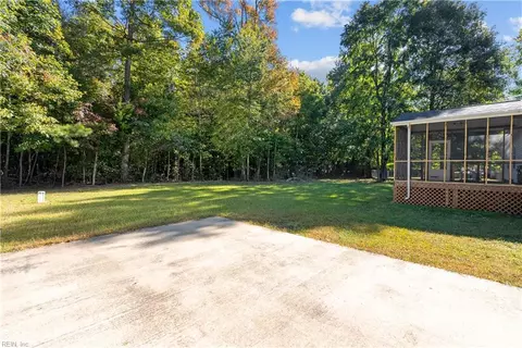 295 Old Burroughs Rd, Elberon, VA 23846 photo 9