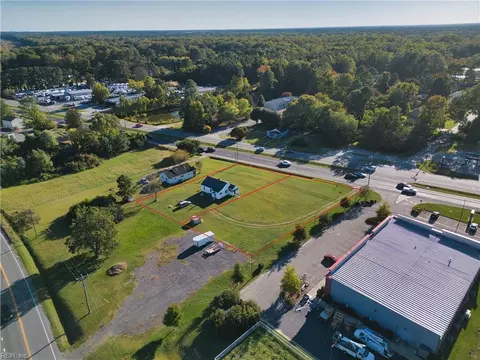7214 George Washington Memorial Hwy, Yorktown, VA 23692