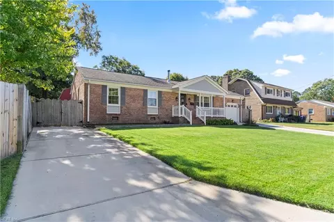 336 Kingsman Dr, Newport News, VA 23608