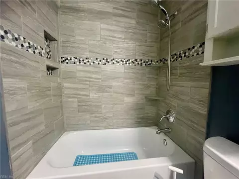 Bath - 442 Marion Rd, Hampton, VA 23663 photo 2 of 2