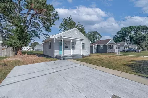 3328 Gwin St, Portsmouth, VA 23704