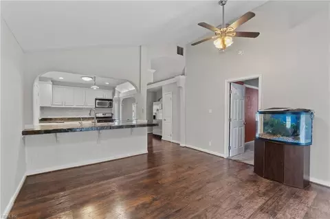 102 Fox Hill Rd, Hampton, VA 23669 photo 17