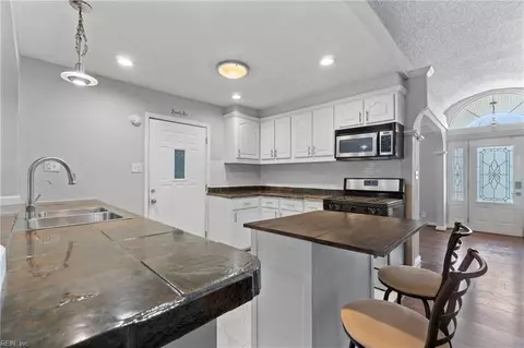 102 Fox Hill Rd, Hampton, VA 23669 photo 11