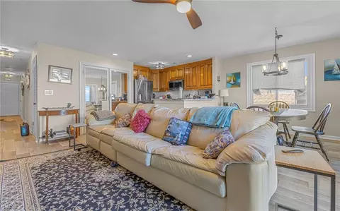 1634 E Ocean View Ave #3A, Norfolk, VA 23503 photo 10