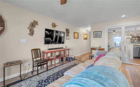 1634 E Ocean View Ave #3A, Norfolk, VA 23503 photo 9