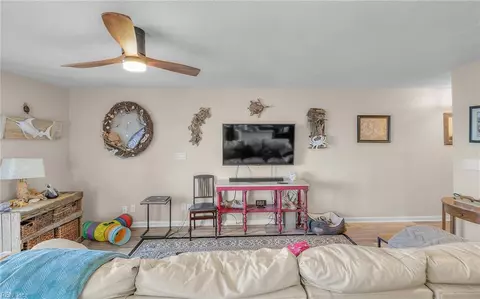 1634 E Ocean View Ave #3A, Norfolk, VA 23503 photo 11