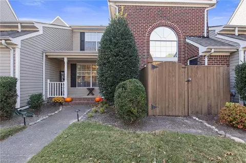 1700 Willow Point Arch Arch, Chesapeake, VA 23320