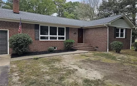 1400 Euclid Blvd, West Point, VA 23181