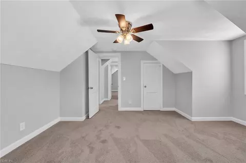 Entry Way - 424 E Ocean Ave, Norfolk, VA 23503 photo 3 of 3