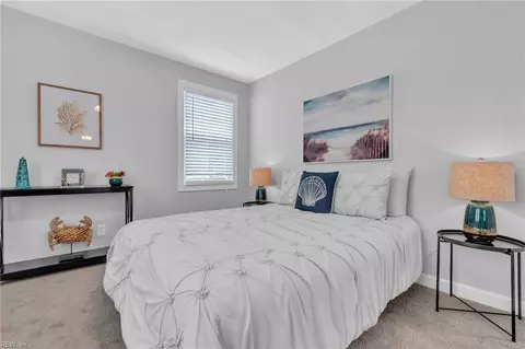 Bedroom - 424 E Ocean Ave, Norfolk, VA 23503 photo 5 of 7