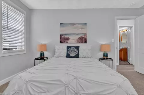 Bedroom - 424 E Ocean Ave, Norfolk, VA 23503 photo 4 of 7