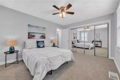 Bedroom - 424 E Ocean Ave, Norfolk, VA 23503 photo 2 of 7