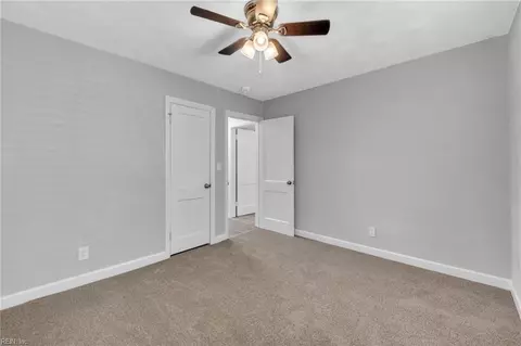 Bedroom - 424 E Ocean Ave, Norfolk, VA 23503 photo 3 of 7
