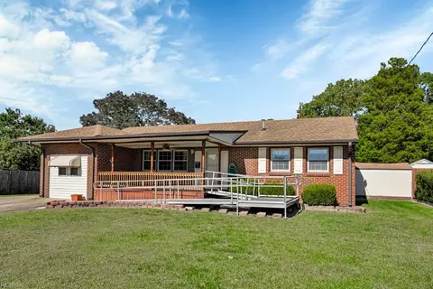 944 Morgan Trl, Virginia Beach, VA 23464