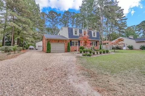 Exterior - 217 Hall Dr, Chesapeake, VA 23322 photo 2 of 11
