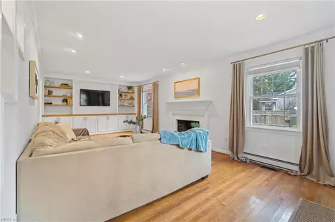 Living - 217 Hall Dr, Chesapeake, VA 23322 photo 1 of 2