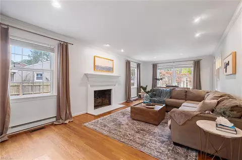 Living - 217 Hall Dr, Chesapeake, VA 23322 photo 2 of 2